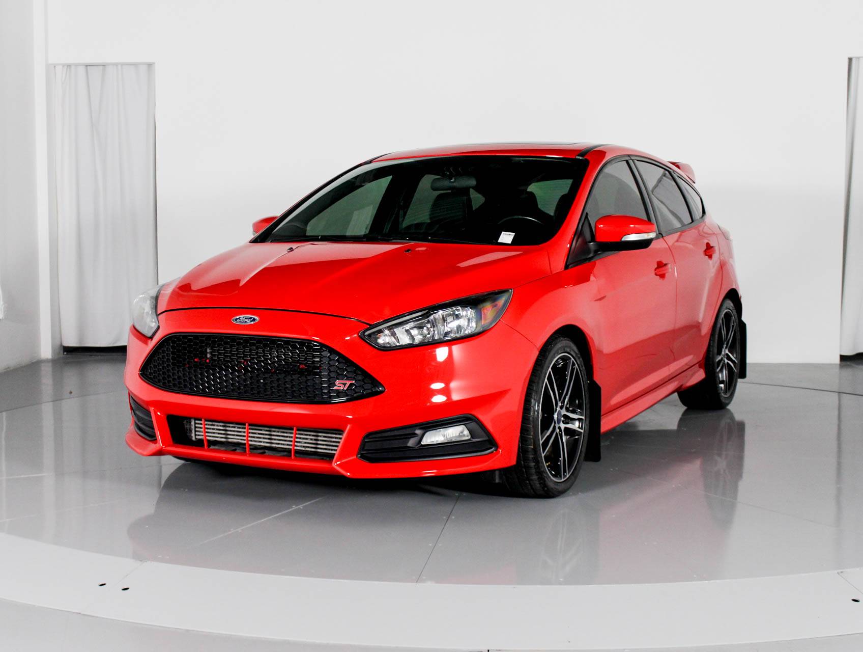 Used 2016 FORD FOCUS ST for sale in MARGATE