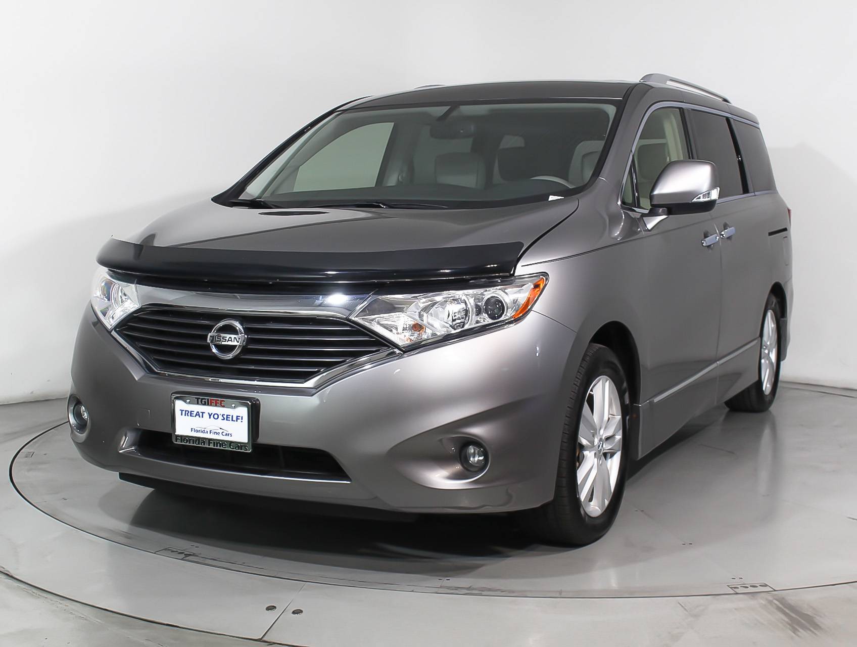 2013 Nissan Quest Pictures