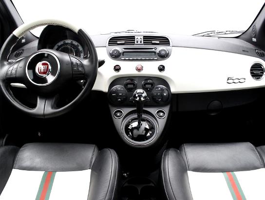 Fiat 500 Gucci Edition interior