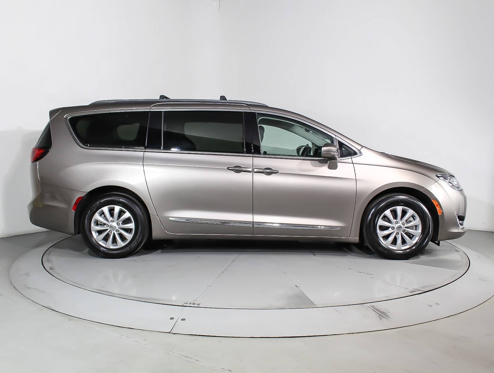 Florida Fine Cars - Used CHRYSLER PACIFICA 2018 WEST PALM TOURING L