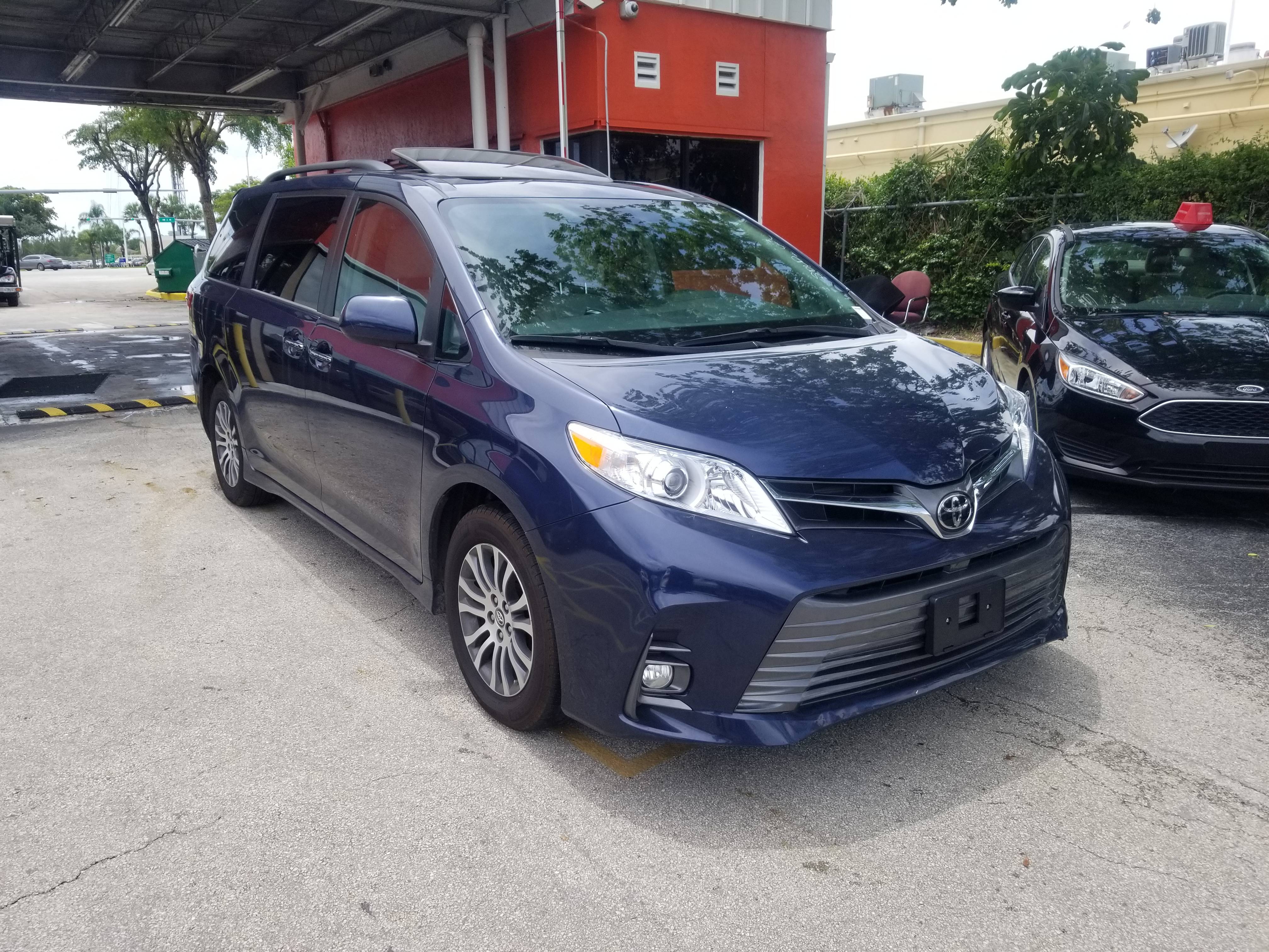 2018 toyota sienna all wheel drive