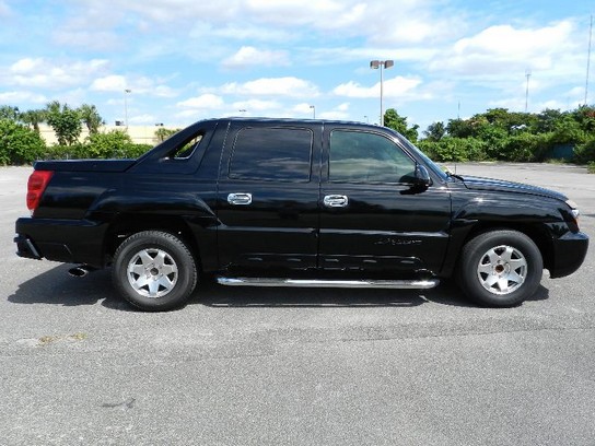 Florida Fine Cars - Used CHEVROLET AVALANCHE 1500 2002 MIAMI 1500 2WD