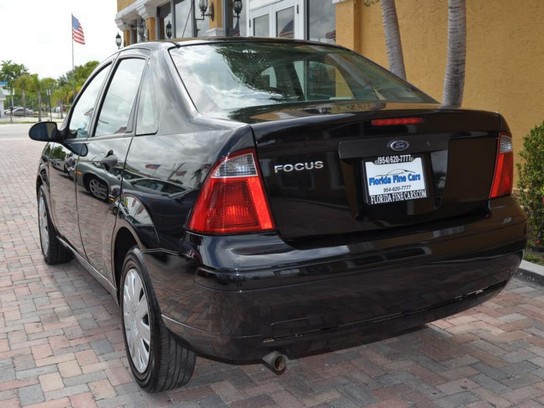 Florida Fine Cars - Used FORD FOCUS 2007 HOLLYWOOD ZX4 S