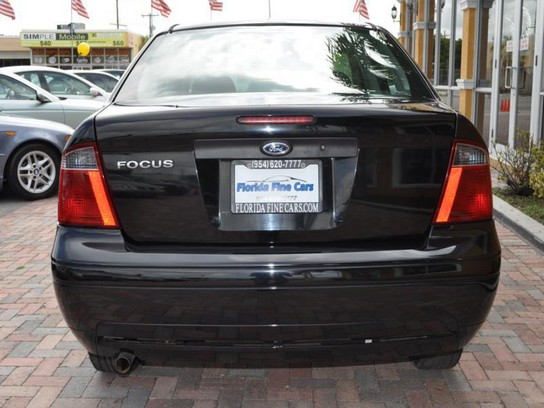 Florida Fine Cars - Used FORD FOCUS 2007 HOLLYWOOD ZX4 S