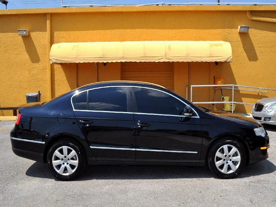 Florida Fine Cars - Used VOLKSWAGEN PASSAT 2007 HOLLYWOOD 2.0T-LOW MILES