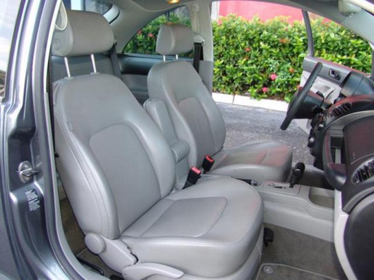 Florida Fine Cars - Used VOLKSWAGEN NEW BEETLE 2006 MIAMI 2.5