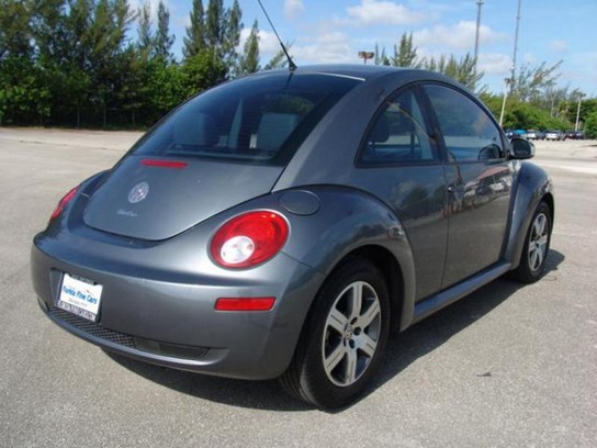 Florida Fine Cars - Used VOLKSWAGEN NEW BEETLE 2006 MIAMI 2.5