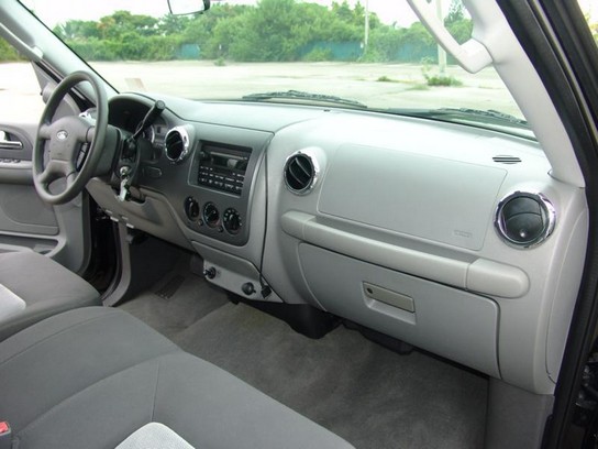 Florida Fine Cars - Used FORD EXPEDITION 2005 HOLLYWOOD XLS 2WD