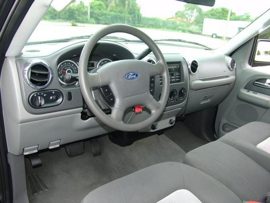 Florida Fine Cars - Used FORD EXPEDITION 2005 HOLLYWOOD XLS 2WD