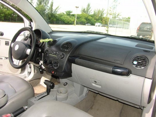 Florida Fine Cars - Used VOLKSWAGEN NEW BEETLE 2002 MIAMI GLS