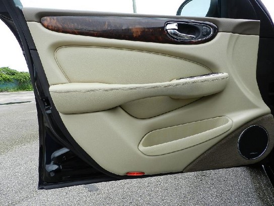 Florida Fine Cars - Used JAGUAR XJ8 2005 HOLLYWOOD XJR Supercharged