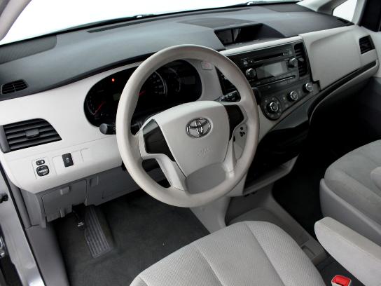 Florida Fine Cars - Used TOYOTA SIENNA 2011 MIAMI Le
