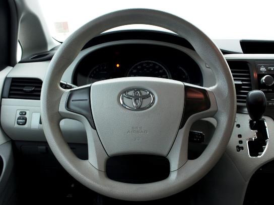 Florida Fine Cars - Used TOYOTA SIENNA 2011 MIAMI Le