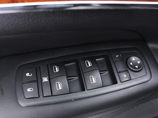Florida Fine Cars - Used JEEP GRAND CHEROKEE 2011 MIAMI OVERLAND