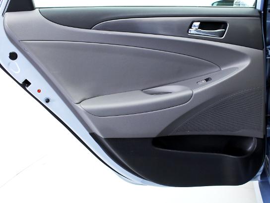 Florida Fine Cars - Used HYUNDAI SONATA HYBRID 2013 MIAMI 