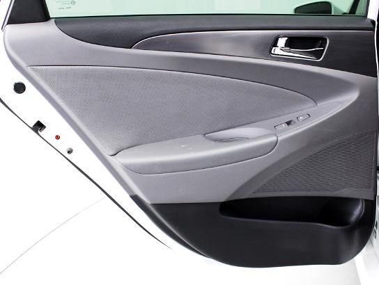 Florida Fine Cars - Used HYUNDAI SONATA HYBRID 2011 MIAMI BASE