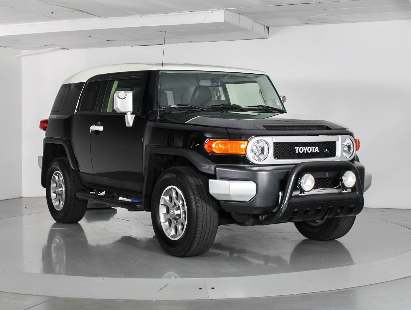 Florida Fine Cars - Used TOYOTA FJ CRUISER 2013 WEST PALM 4x4