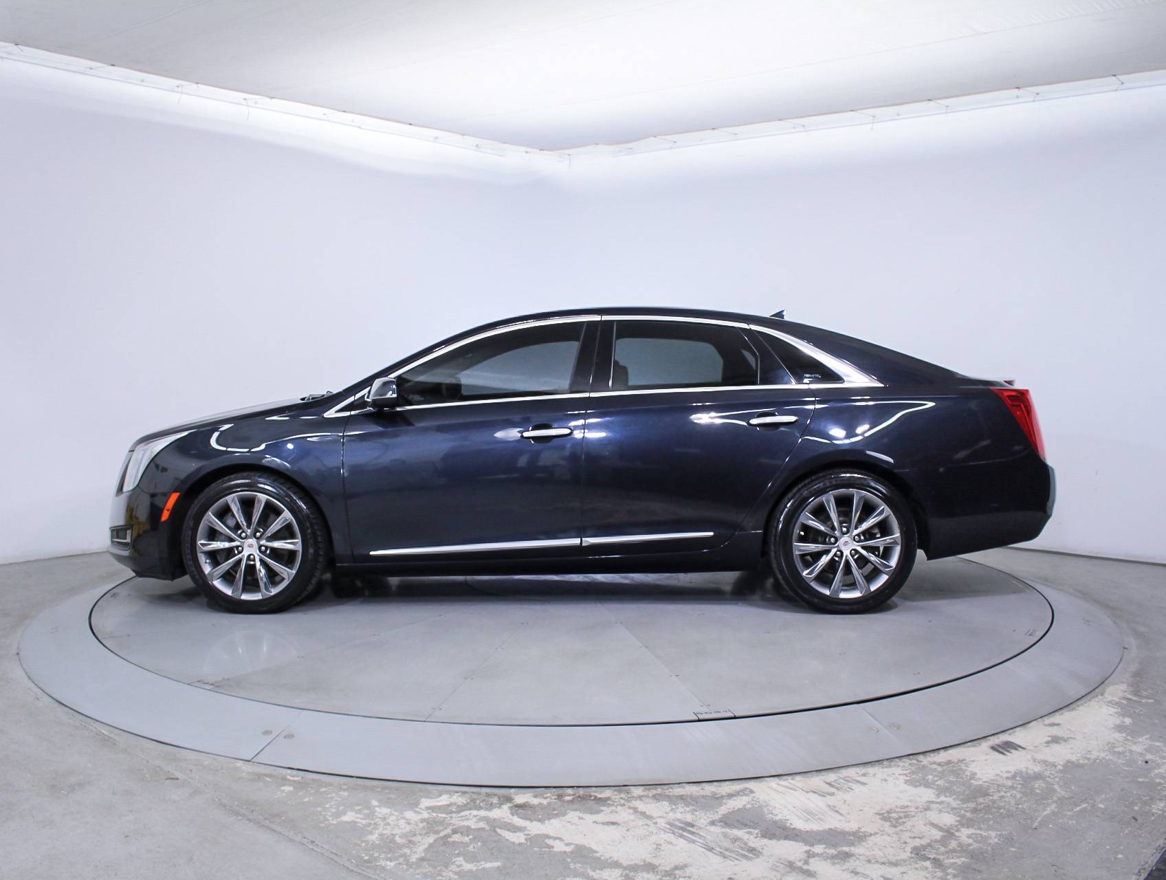 Florida Fine Cars - Used CADILLAC XTS 2013 MIAMI BASE