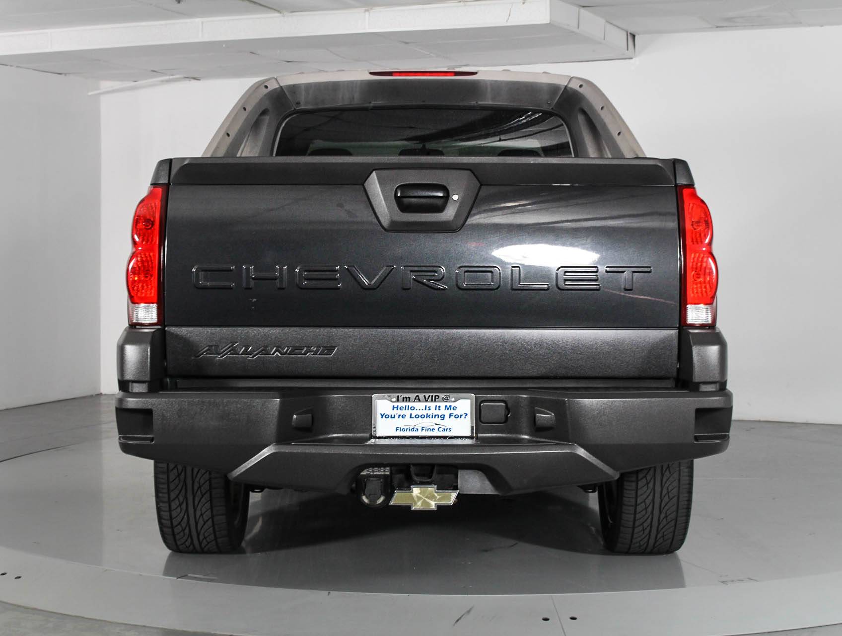 Florida Fine Cars - Used CHEVROLET AVALANCHE 2005 WEST PALM Ls