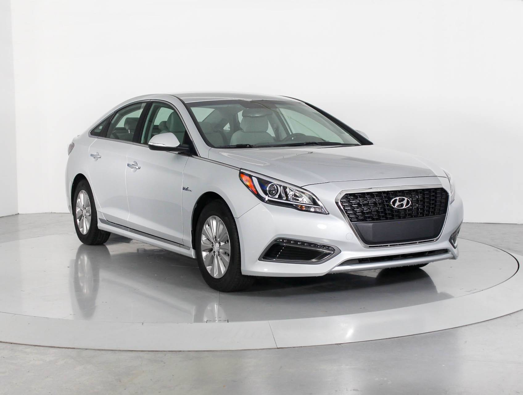Florida Fine Cars - Used HYUNDAI SONATA HYBRID 2017 WEST PALM SE