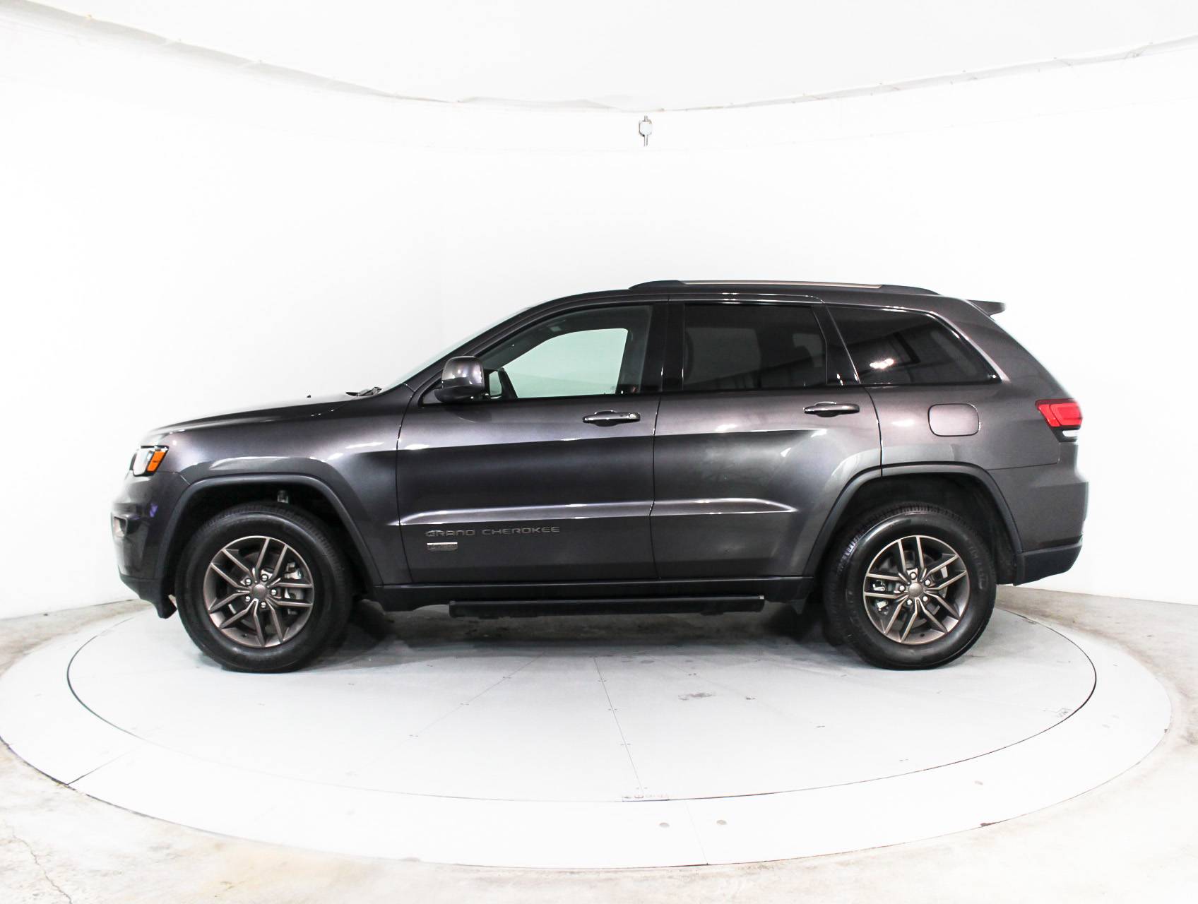 Florida Fine Cars - Used JEEP GRAND CHEROKEE 2016 HOLLYWOOD Laredo 4wd