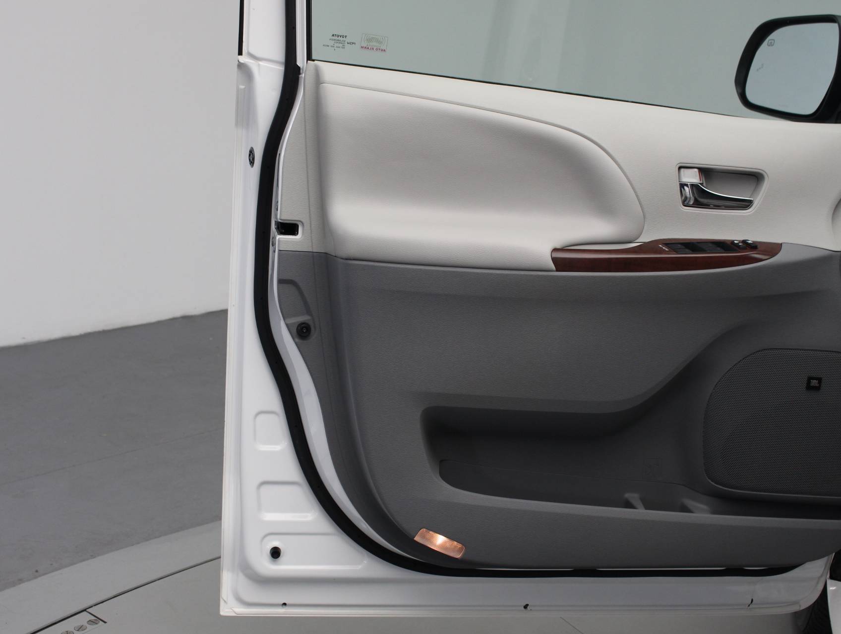 Florida Fine Cars - Used TOYOTA SIENNA 2014 WEST PALM XLE