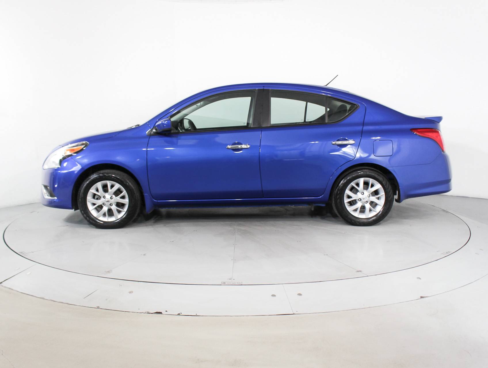 Florida Fine Cars - Used NISSAN VERSA 2016 MIAMI Sv