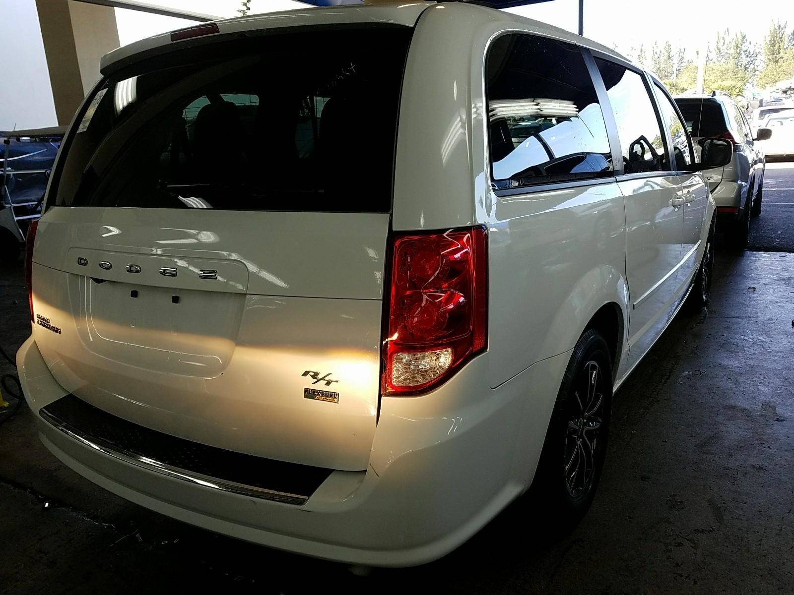 Used 2016 DODGE GRAND CARAVAN R/t Minivan for sale in MIAMI, FL 91238