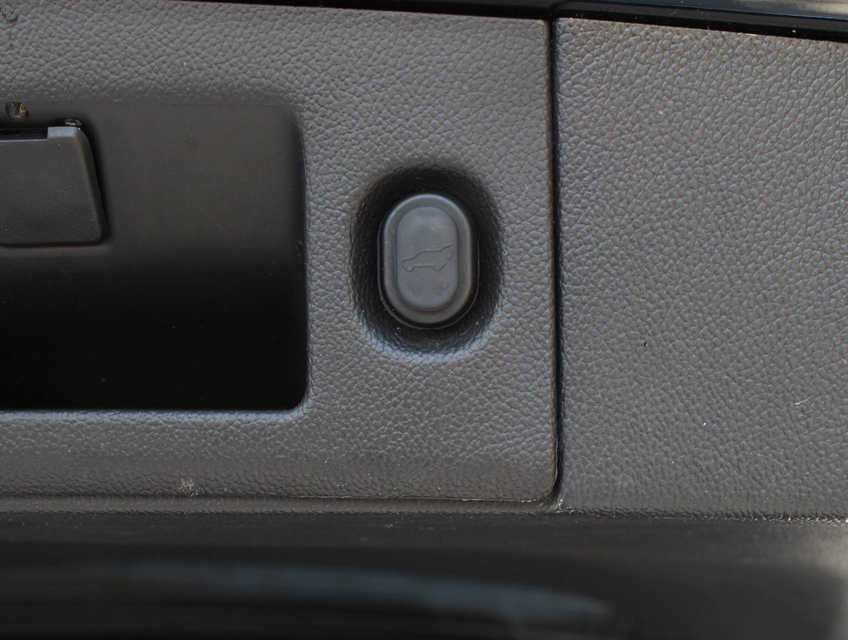 Florida Fine Cars - Used CHEVROLET SUBURBAN 2015 WEST PALM Ltz 4x4