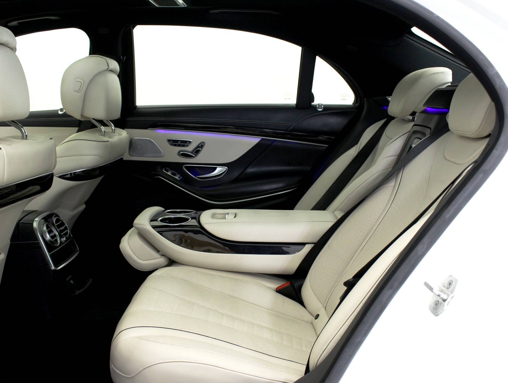 Florida Fine Cars - Used MERCEDES-BENZ S CLASS 2015 HOLLYWOOD S550 4matic 