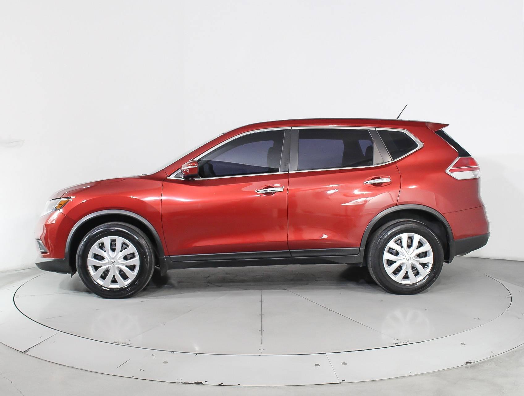 Used 2015 NISSAN ROGUE S for sale in MIAMI | 94310