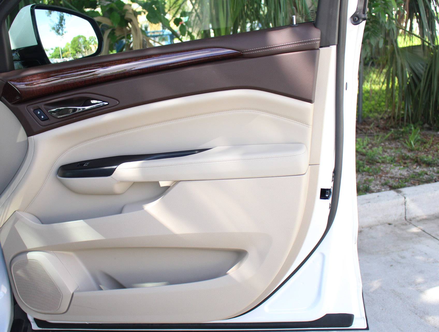 Florida Fine Cars - Used CADILLAC SRX 2015 MIAMI LUXURY