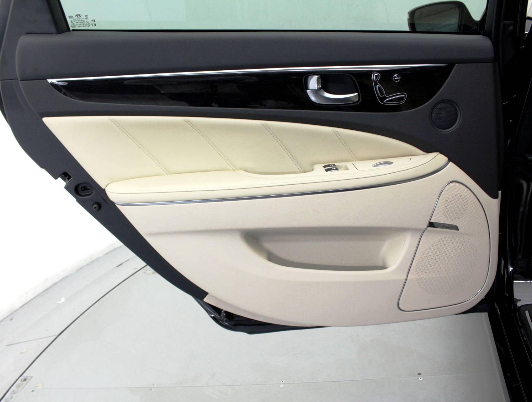 Florida Fine Cars - Used HYUNDAI EQUUS 2015 MIAMI Signature