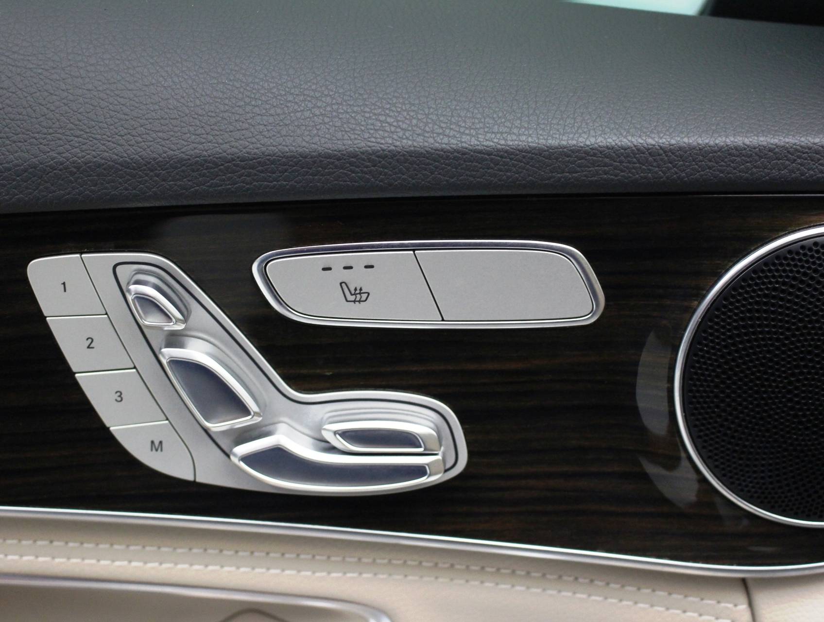 Florida Fine Cars - Used MERCEDES-BENZ C CLASS 2015 HOLLYWOOD C300
