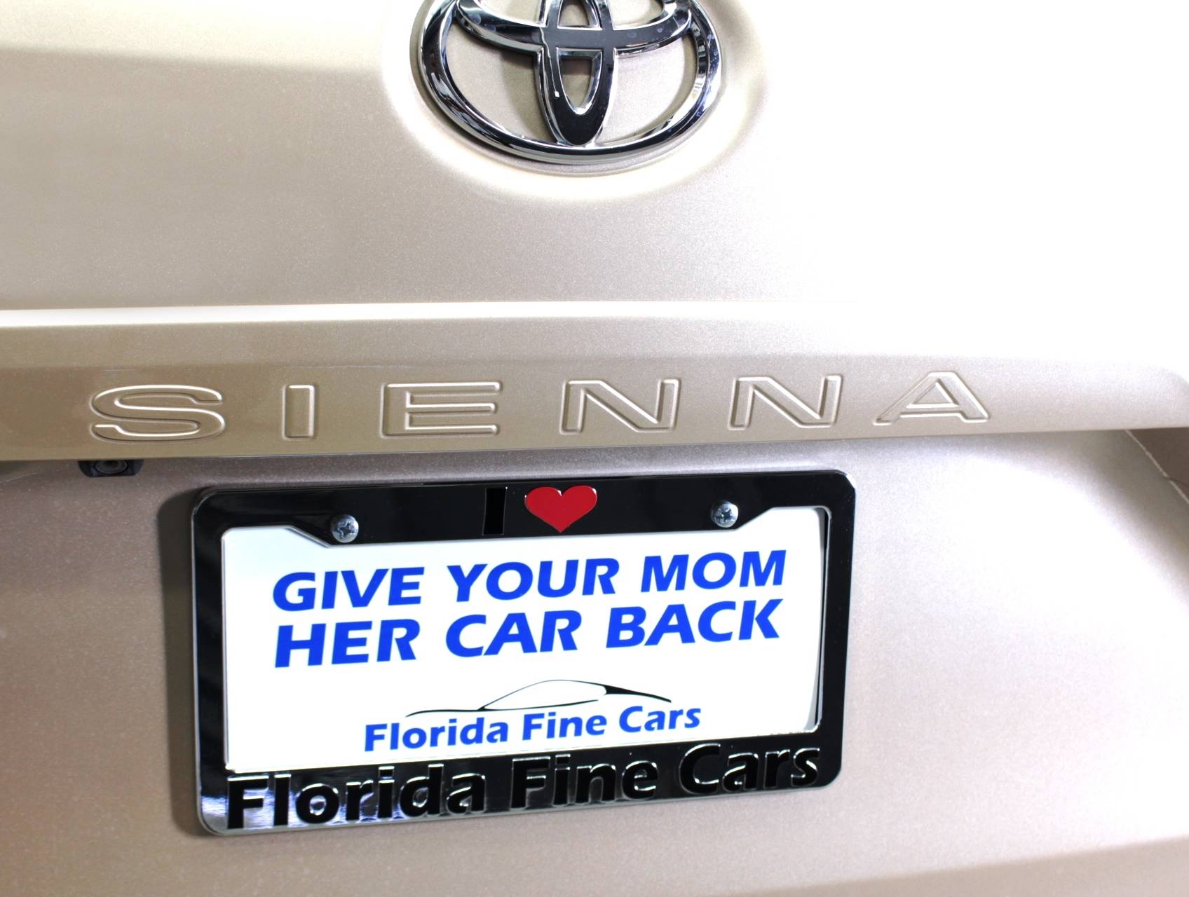 Florida Fine Cars - Used TOYOTA SIENNA 2014 HOLLYWOOD XLE