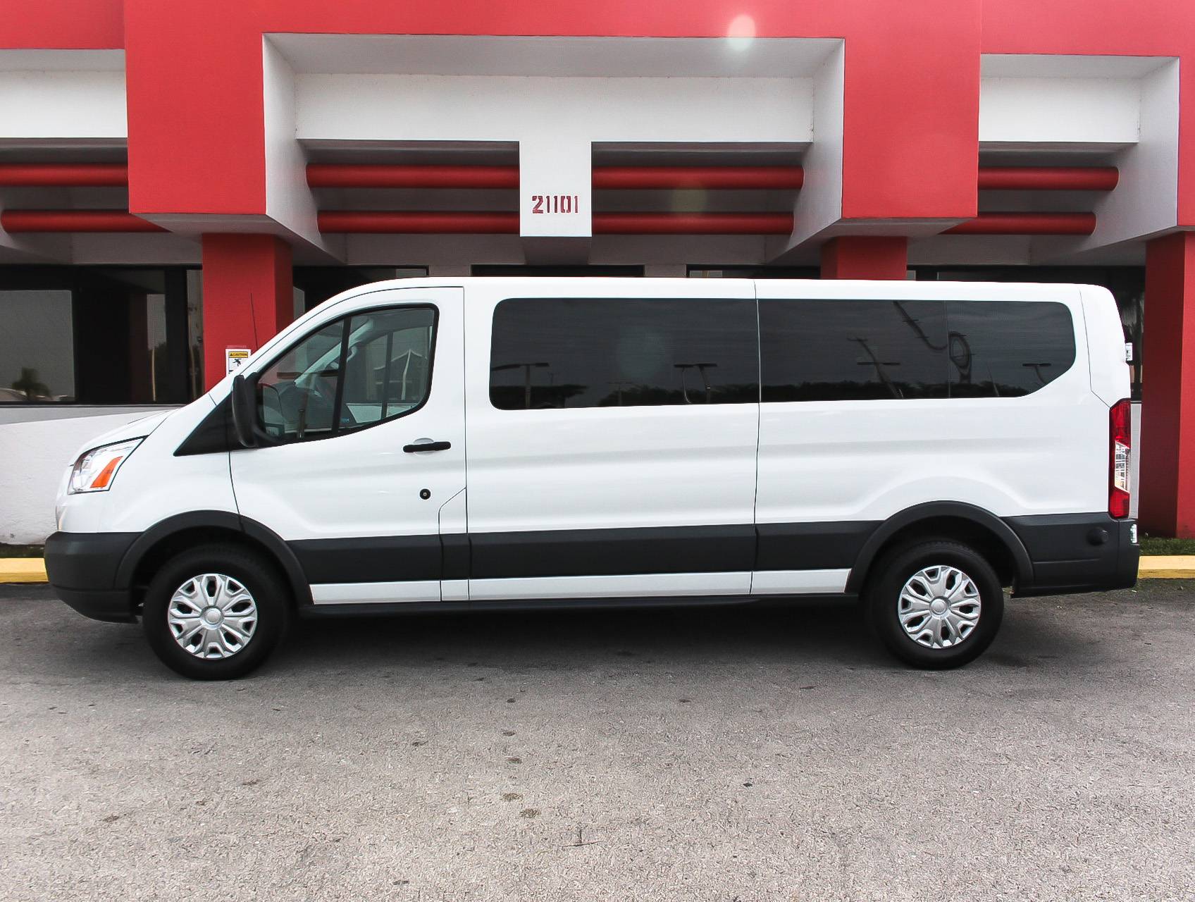 Used 2016 FORD TRANSIT WAGON Xlt For Sale In MIAMI | 97651