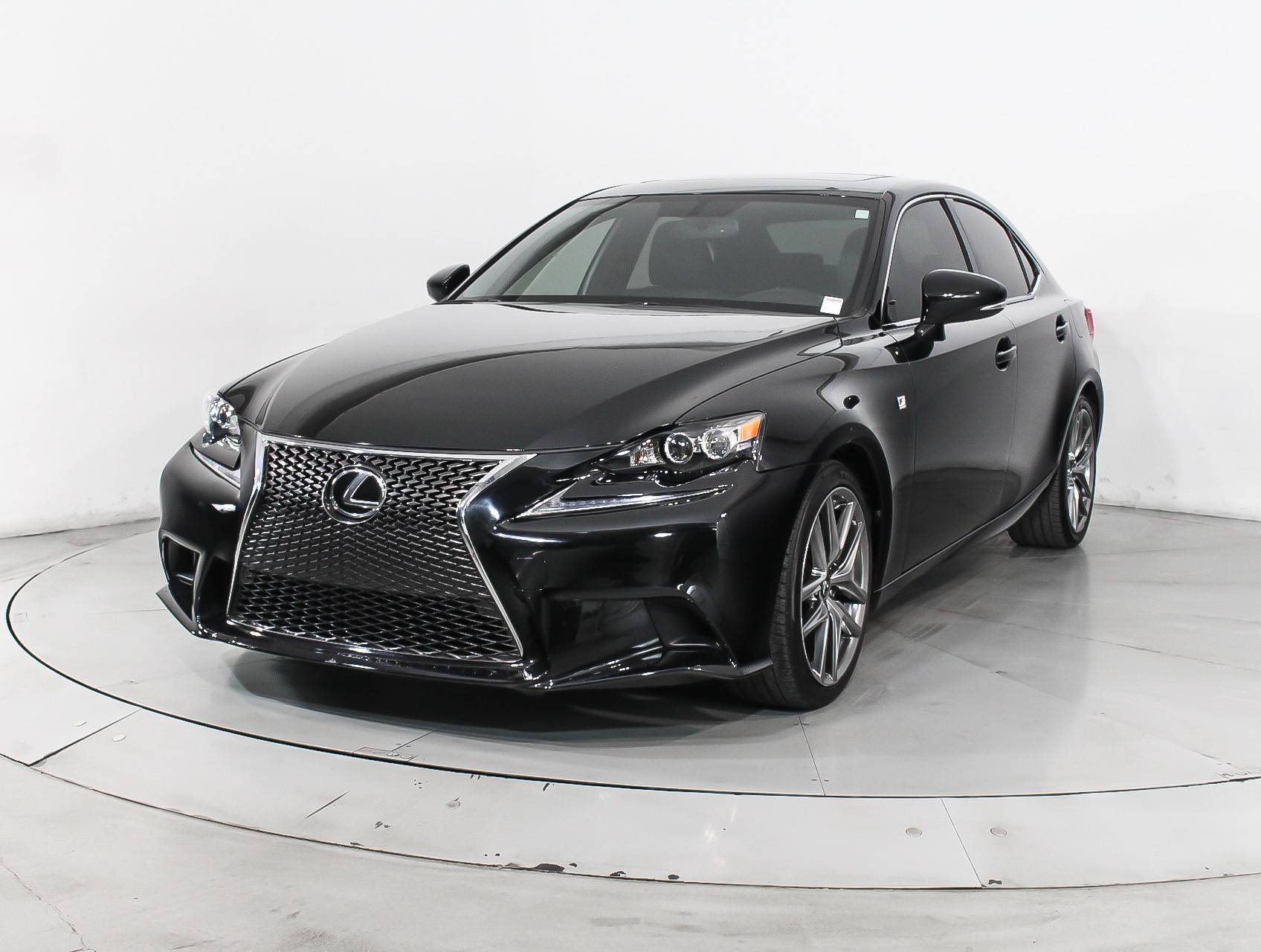 Lexus is 250 f Sport