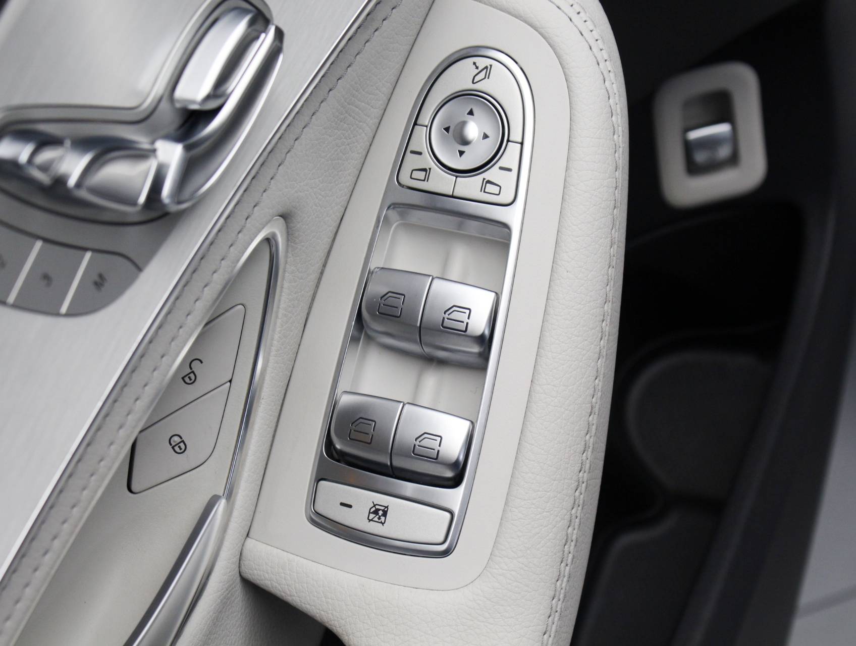 Florida Fine Cars - Used MERCEDES-BENZ C CLASS 2015 WEST PALM C300