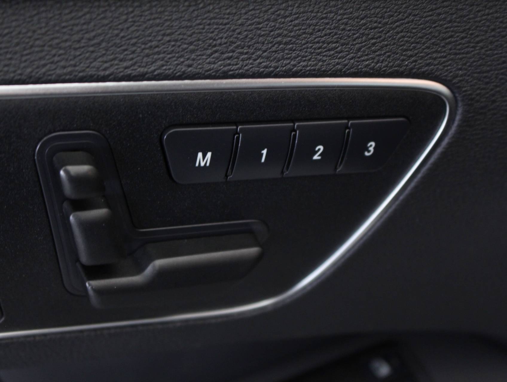 Florida Fine Cars - Used MERCEDES-BENZ E CLASS 2012 MARGATE E350 4MATIC