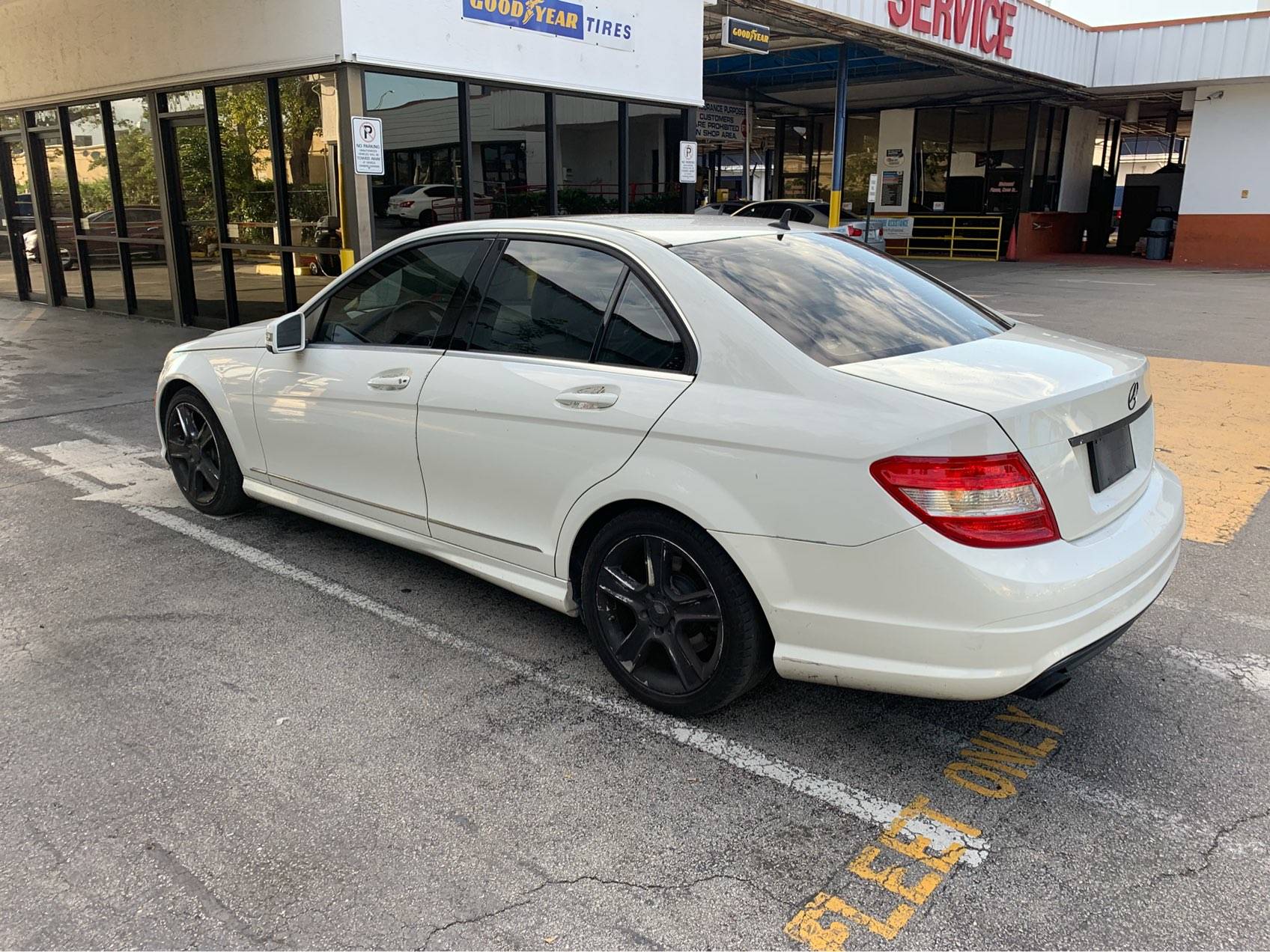 Florida Fine Cars - Used MERCEDES-BENZ C CLASS 2010 MIAMI C300