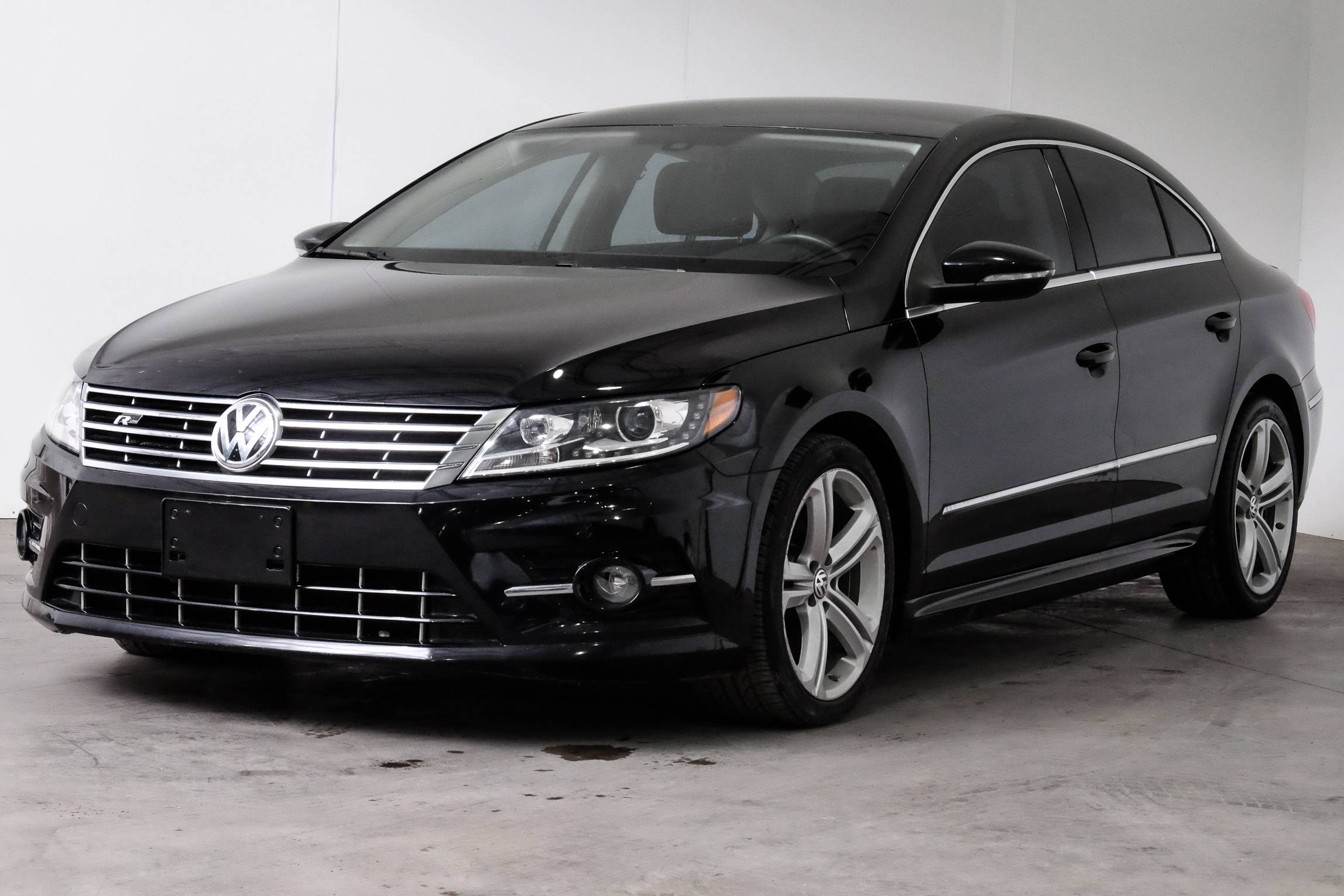Used 2014 VOLKSWAGEN CC SPORT for sale in CARDEALS.NET PLANO | 11040 | CARDEALS.NET 2012 Volkswagen Cc Tire Size P235 45r17 Sport
