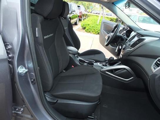 used vehicle - Hatchback HYUNDAI VELOSTER 2015
