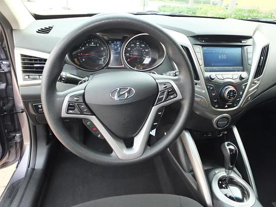 used vehicle - Hatchback HYUNDAI VELOSTER 2015