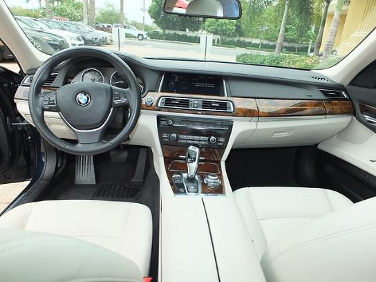 used vehicle - Sedan BMW 7 SERIES 2013