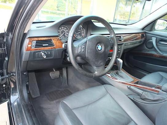 used vehicle - Sedan BMW 3 SERIES 2010