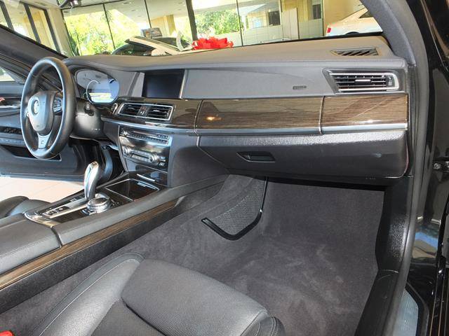 used vehicle - Sedan BMW 7 SERIES 2015