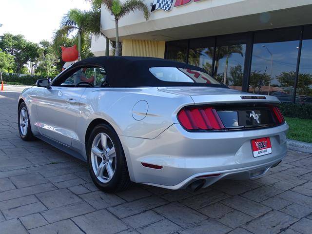 used vehicle - Convertible FORD MUSTANG 2016