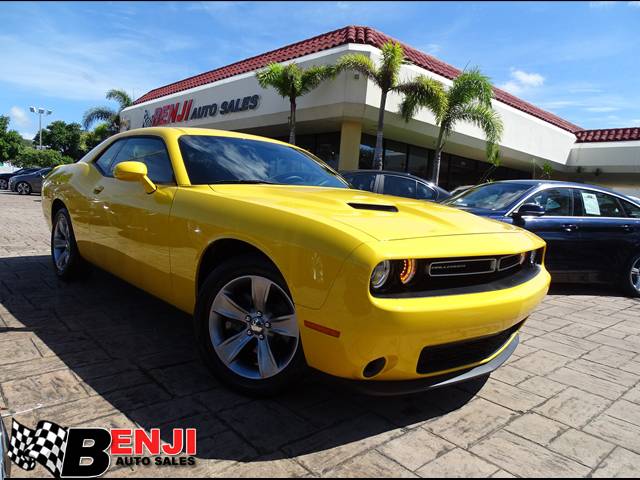 used vehicle - Coupe DODGE CHALLENGER 2018