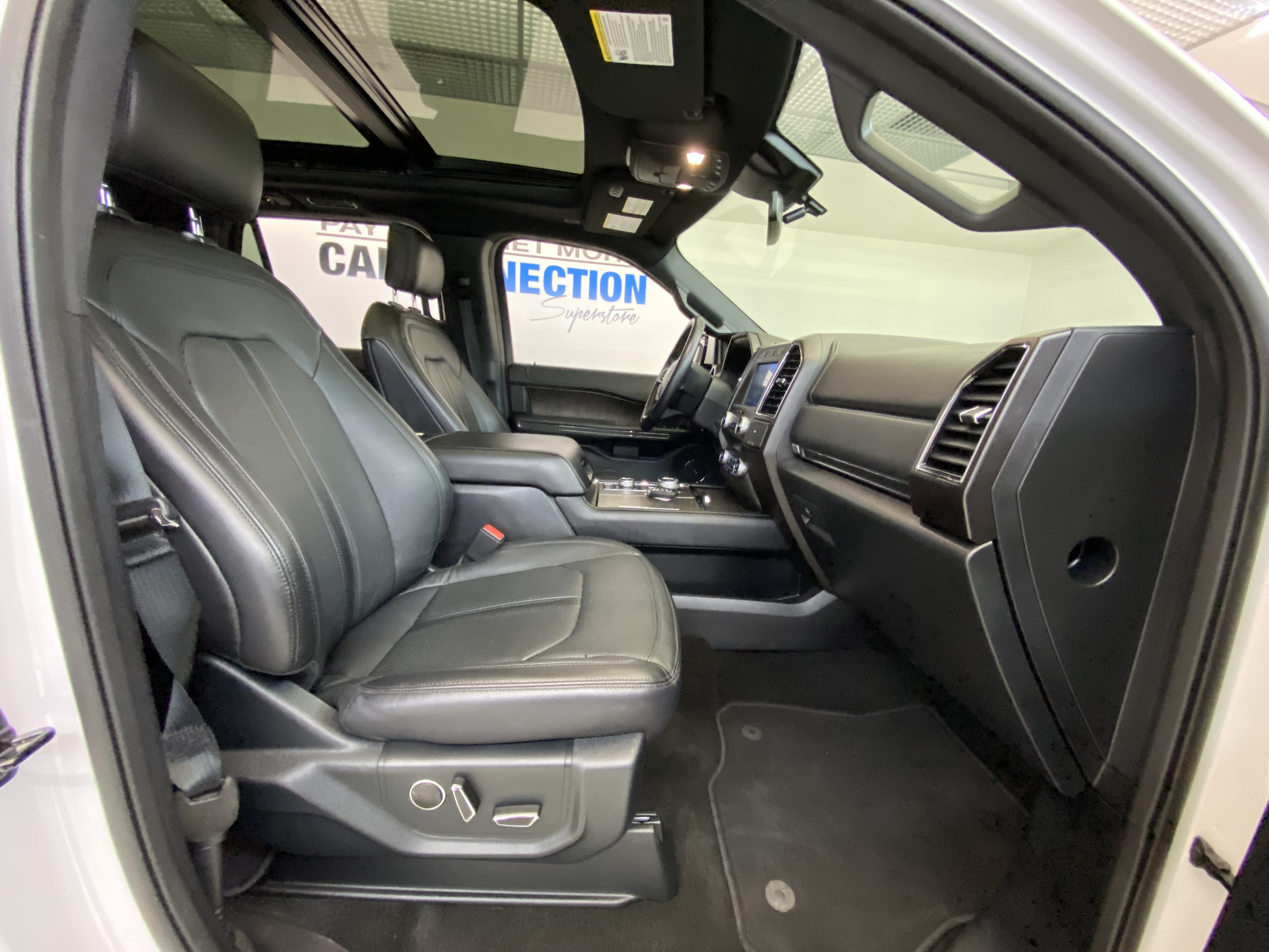 Car Connection Superstore - Used vehicle - SUV FORD EXPEDITION 2020