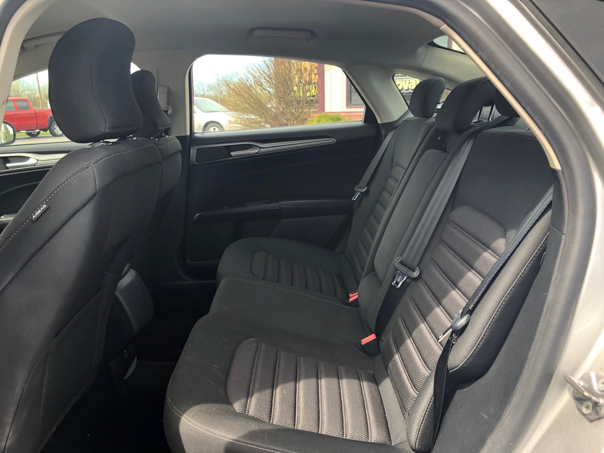 used vehicle - Sedan FORD FUSION 2018